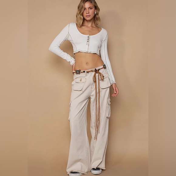 POL Slouchy Almond Cream Cargo Pocket Pants with Elastic Waist - Picture 4 of 4